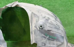 Подкрылок передний левый для Mazda CX 5 2016 года на фотографиях