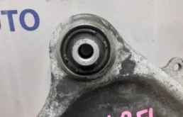 Рычаг передний левый нижний для Volvo S80 2014 года на фотографиях