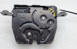 Замок багажника для BMW 5er 2017 года на фотографиях