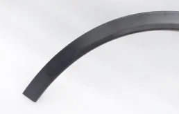 Молдинг крыла передний левый для Nissan X-Trail 2022 года на фотографиях