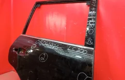 Дверь задняя правая для Toyota Land Cruiser 2019 года на фотографиях