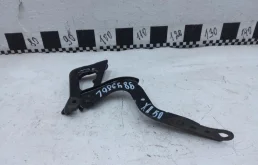 Петля капота правая для Toyota RAV4 на фотографиях