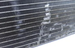 Радиатор кондиционера для Nissan Qashqai 2017 года на фотографиях