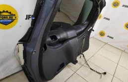 Крышка багажника для Ford Kuga 2011 года на фотографиях