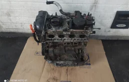 Двигатель без навесного для Volkswagen Tiguan 2014 года на фотографиях