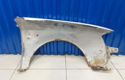 Крыло левое для Audi A6 1998 года на фотографиях