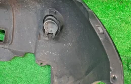 Бампер для Nissan X-Trail 2005 года на фотографиях