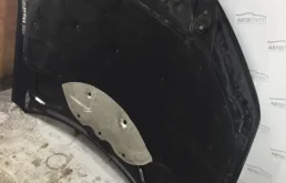 Капот для Mercedes-Benz C class 2008 года на фотографиях