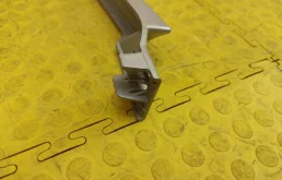 Реснички передние левые для Mercedes-Benz M class на фотографиях