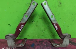 Крепление петли капота для Volkswagen Tiguan на фотографиях