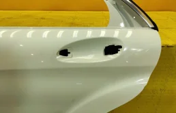 Дверь задняя левая для Mercedes-Benz S class 2008 года на фотографиях