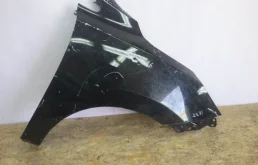 Крылья для Hyundai Tucson 2012 года на фотографиях