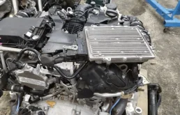 Двигатель без навесного для Mercedes-Benz GLC class 2018 года на фотографиях