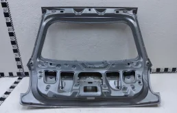 Крышка багажника для Suzuki SX4 2010 года на фотографиях