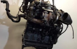 Двигатель для Audi A6 1996 года на фотографиях