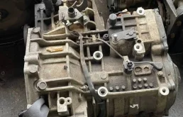 АКПП для Volkswagen Golf 2001 года на фотографиях