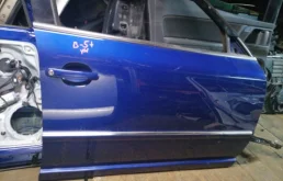 Двери для Volkswagen Passat 2002 года на фотографиях