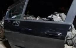 Накладка на дверь передняя левая для Peugeot 308 на фотографиях