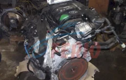 Двигатель без навесного для Ford Explorer 2012 года на фотографиях