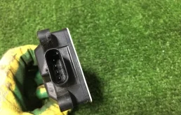 Моторчик корректора фары для BMW 5er 2018 года на фотографиях