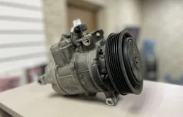 Компрессор кондиционера для Audi A6 2011 года на фотографиях