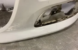 Бампер передний для Citroen C4 2018 года на фотографиях