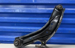 Рычаг передний правый нижний для Nissan X-Trail на фотографиях