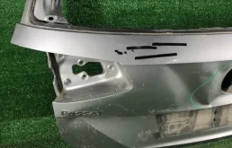 Крышка багажника для Volkswagen Passat 2016 года на фотографиях