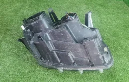 Фара ксенон левая для Renault Duster 2015 года на фотографиях