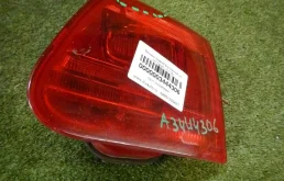 Фонарь внутренний правый для Volkswagen Tiguan 2013 года на фотографиях