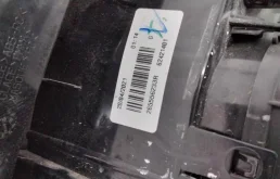 Фонарь левый для Renault Logan 2008 года на фотографиях