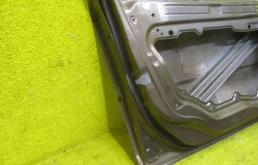 Дверь передняя левая для Volvo S80 2015 года на фотографиях