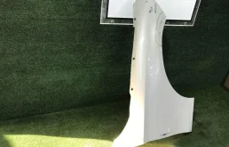 Крылья для Mercedes-Benz S class 2018 года на фотографиях