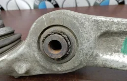 Рычаг передний правый верхний для BMW 5er на фотографиях