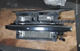 Панель радиатора (телевизор) для Volkswagen Polo 2005 года на фотографиях