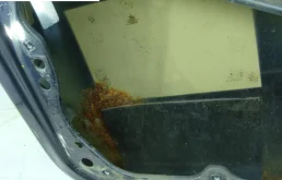 Дверь передняя правая для Volkswagen Passat 2011 года на фотографиях