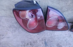 Фонарь правый для Lexus RX 2000 года на фотографиях