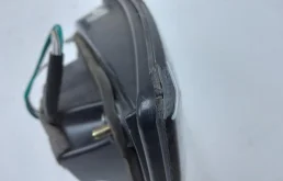 Фонарь внешний левый для Toyota Land Cruiser 2008 года на фотографиях