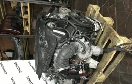 Двигатель для Audi A4 2011 года на фотографиях