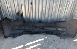 Бампер передний для Toyota Land Cruiser 2009 года на фотографиях