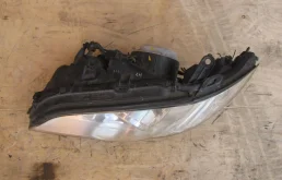 Фара левая для Subaru Legacy 2006 года на фотографиях