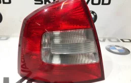 Фонарь левый для Skoda Octavia 2009 года на фотографиях