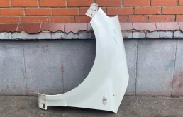 Крылья для Suzuki SX4 2015 года на фотографиях