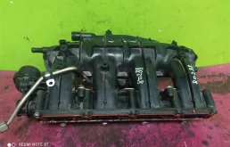 Впускной коллектор для Volkswagen Passat 2014 года на фотографиях