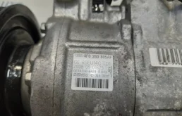 Компрессор кондиционера для Audi A6 2011 года на фотографиях
