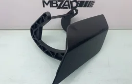 Крышка форсунки фароомывателя правая для Mercedes-Benz C class на фотографиях