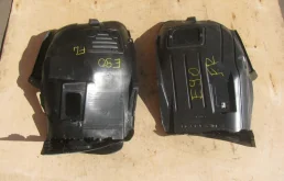 Подкрылок передний левый для BMW 3er 2008 года на фотографиях