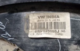 Фонарь внешний правый для Volkswagen Polo 2017 года на фотографиях