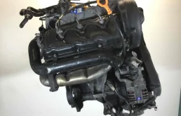 Двигатель для Audi A6 2001 года на фотографиях