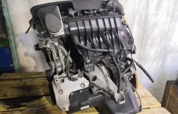 Двигатель без навесного для BMW 1er 2013 года на фотографиях